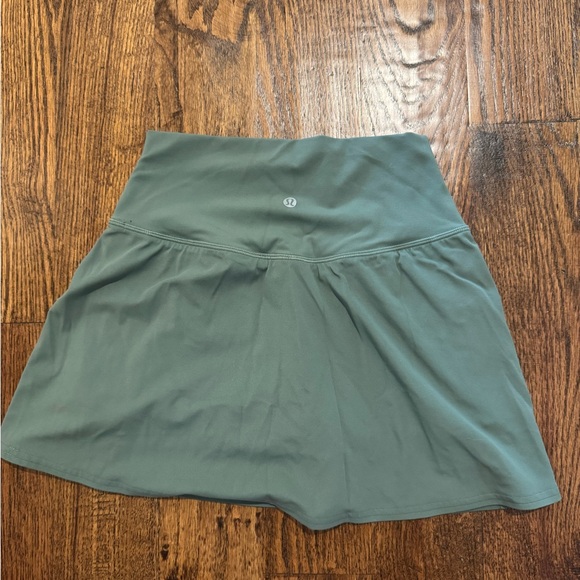 Lululemon Women’s Size 6 Green Athletic Align Skirt - Picture 2 of 2